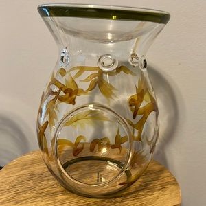 HMK glass Essential Oil Burner with painted leaves